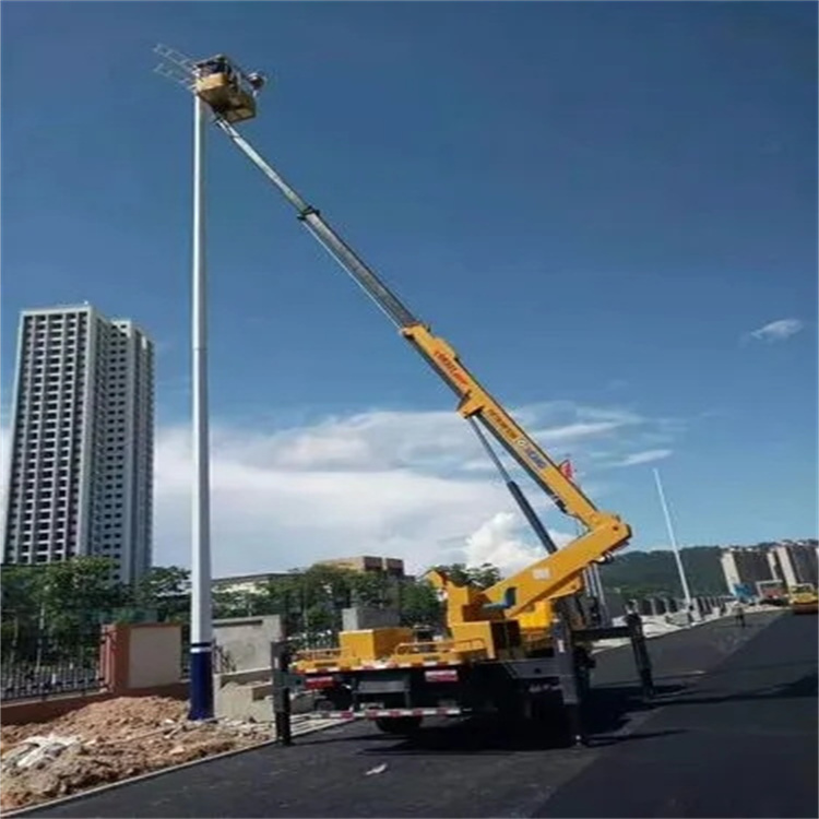 岳阳维修路灯的曲臂升降车出租