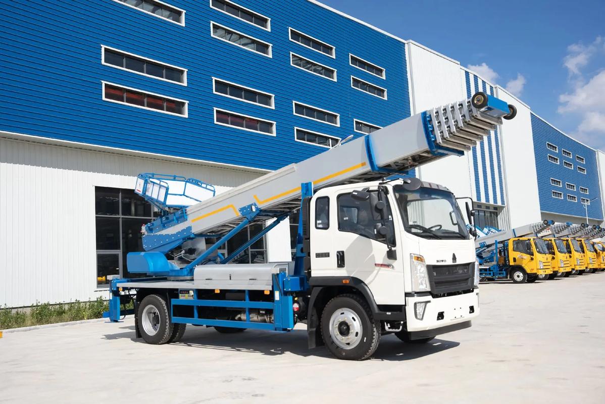 岳阳出租云梯车高空作业车 建筑垃圾搬运